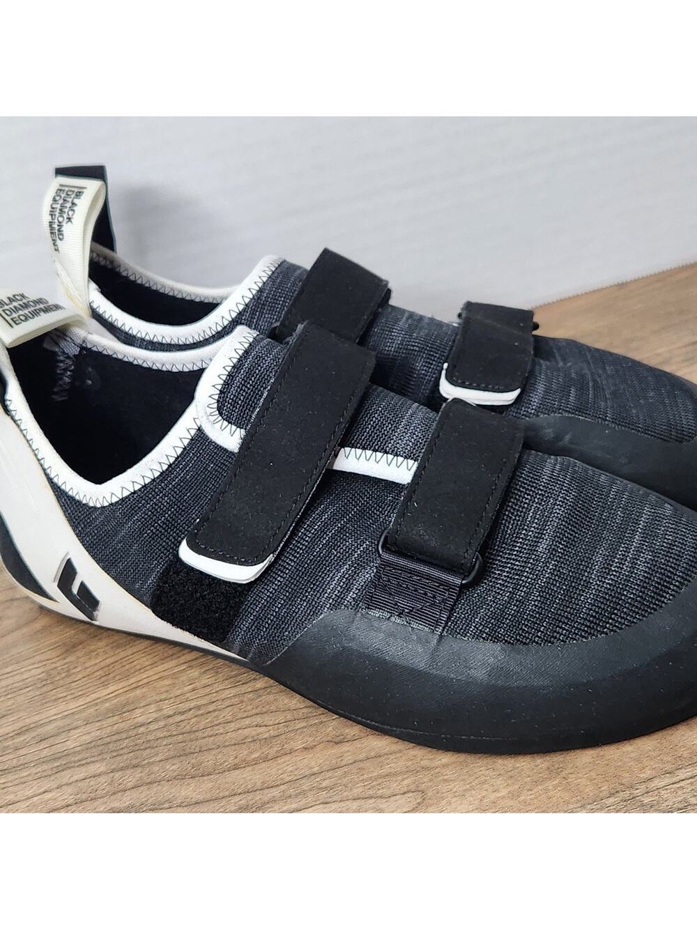 Black Diamond size 11 men's climbing shoes Momentum